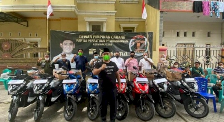 RTQ Bagikan Kendaraan Operasional ke PAC PPP Makassar